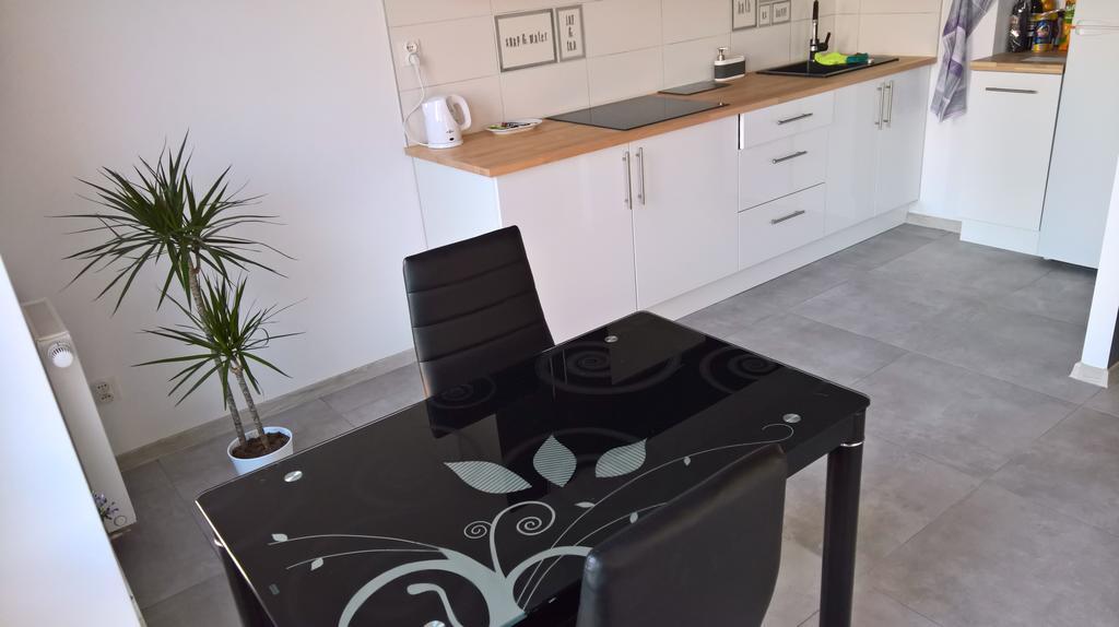 Top Oder Apartments- Private Parking Estetino Exterior foto